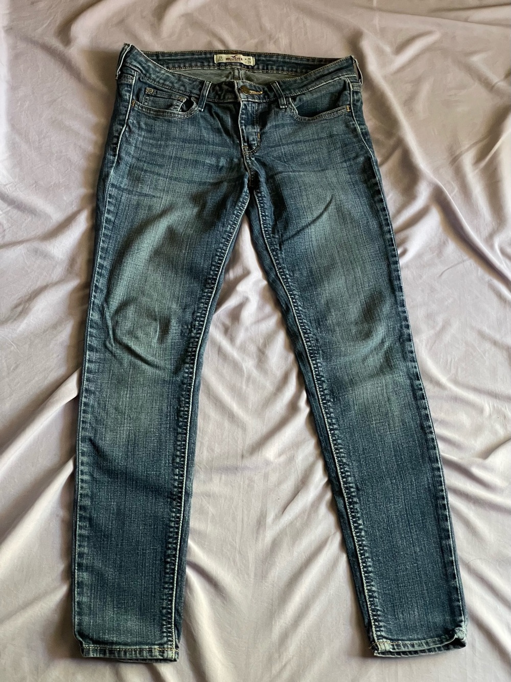 Hollister Medium Wash Low Rise Skinny Jeans Size 3 S (26 x 29 Short)